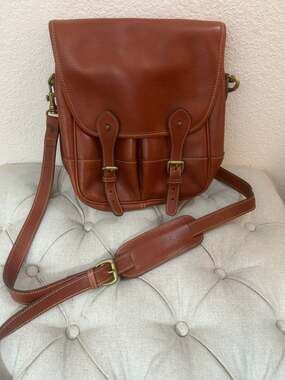 Levenger Pebble Grain Leather Messenger Satchel Bag Made In England